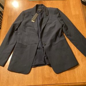 Banana republic boyfriend blazer, size 6, navy, washable wool. Never worn.